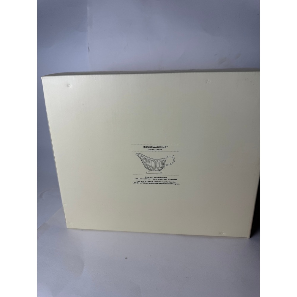 Lenox Housewarming Gravy Boat‎ Ivory Fine China Gold Trim 6249643 New In Box - Picture 2 of 8